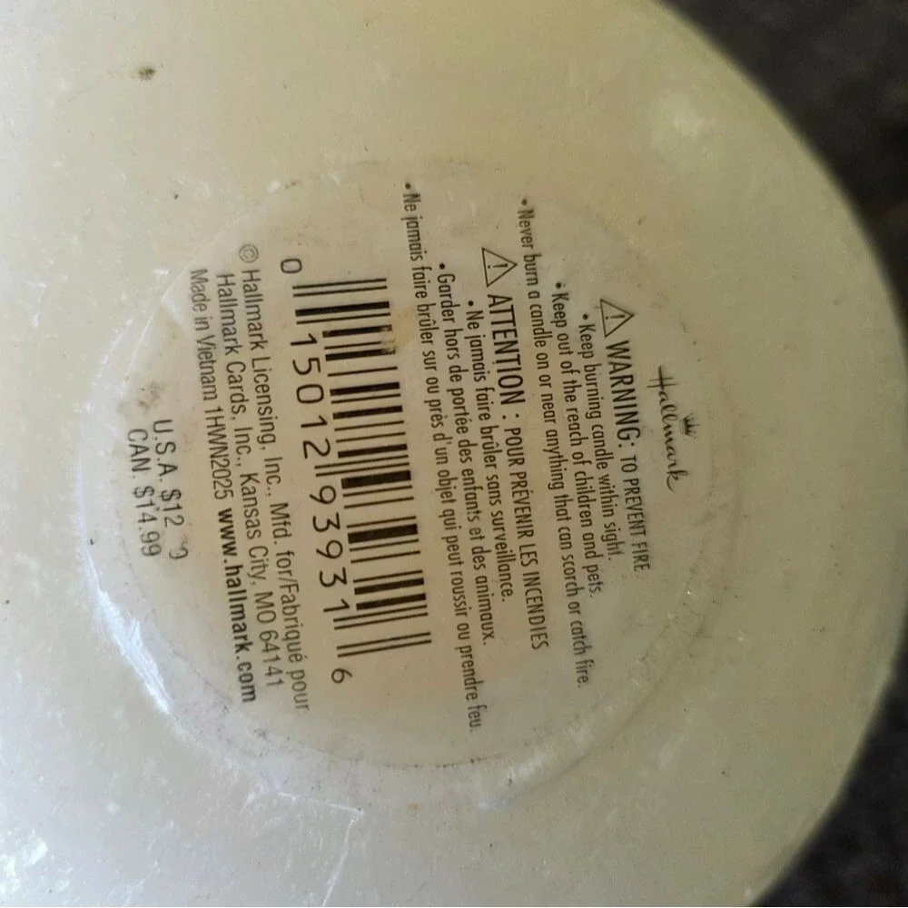 Vintage Hallmark Wax White Built In Candle  Halloween Spooky Ghost NWOT Hollow